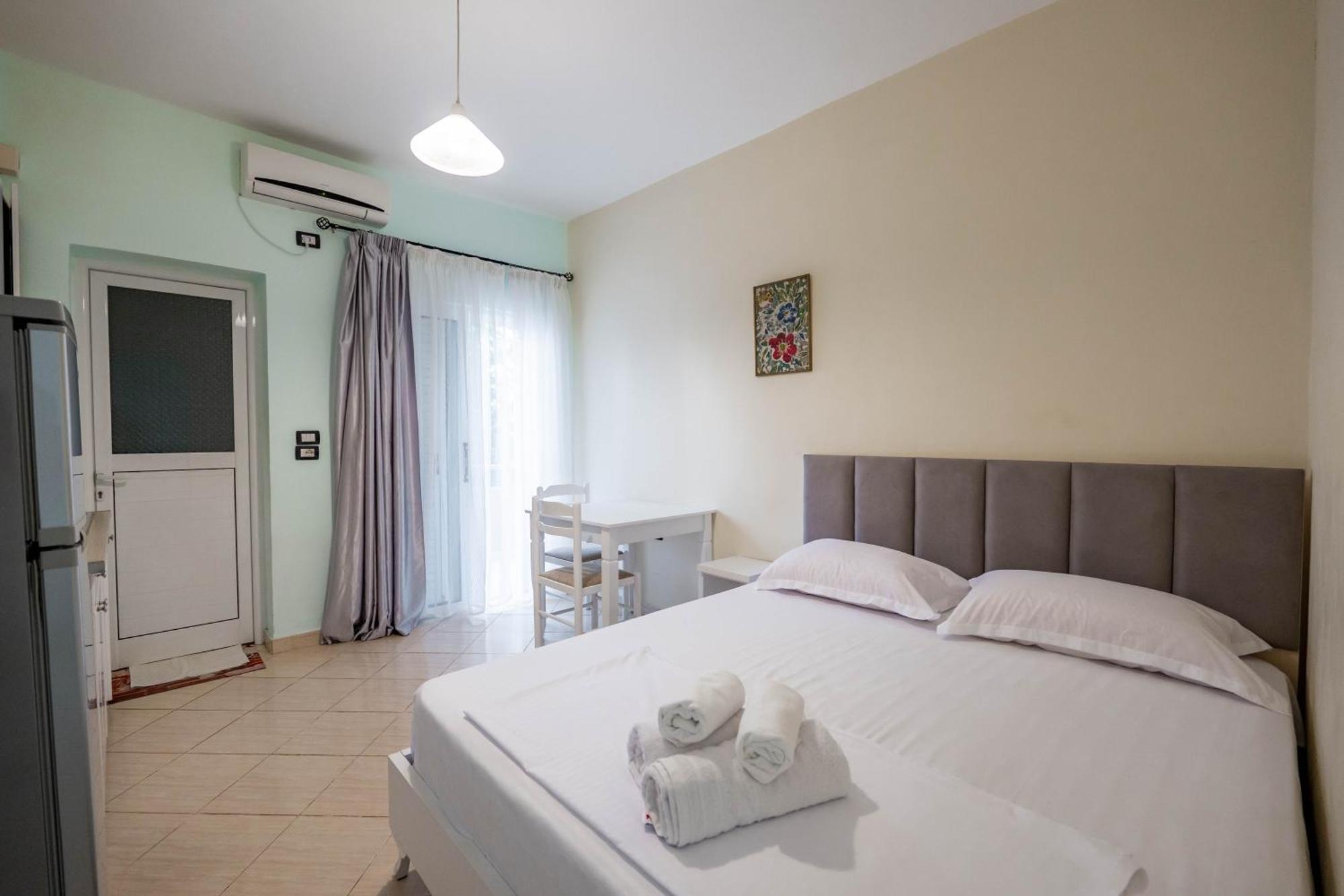 Villa Nomia Apartment Ksamil