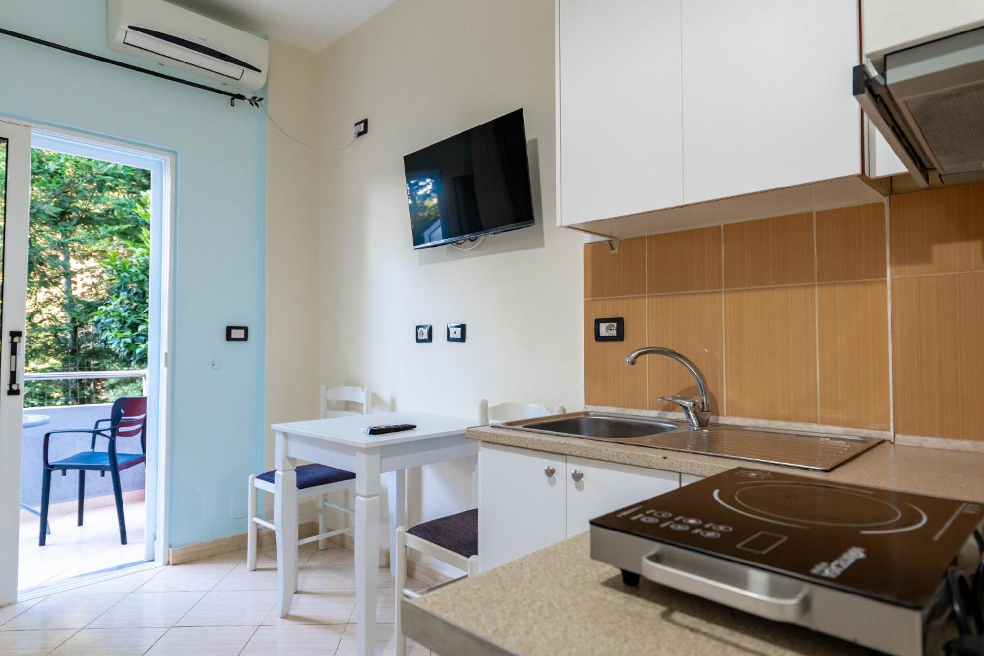 Villa Nomia Apartment Ksamil
