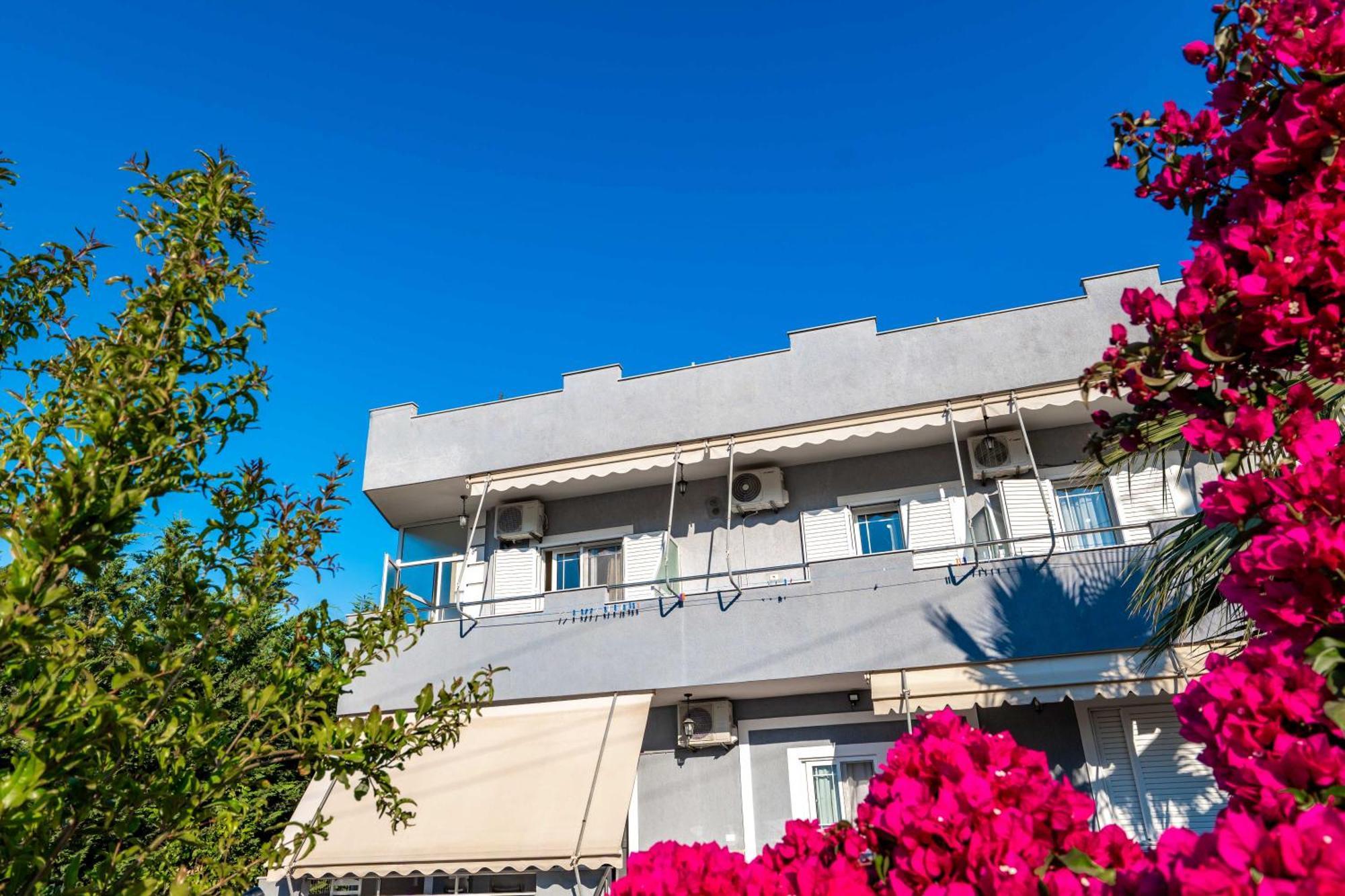Apartment Villa Nomia